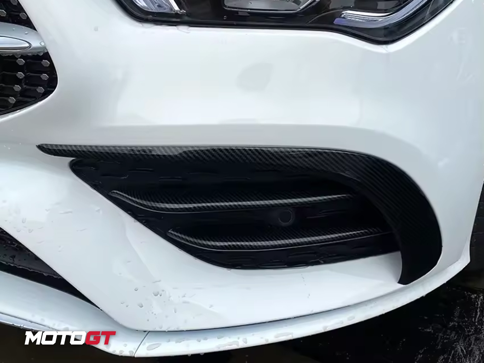 CLA CLASS FRONT BUMPER TRIM